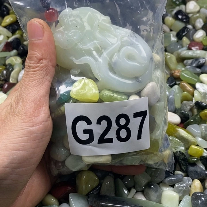 蛇纹石玉鱼缸石未镶嵌