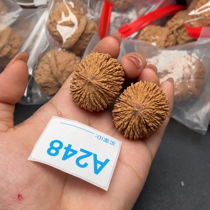 文玩核桃吊坠核桃