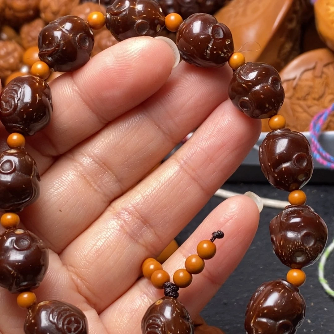 吊坠猴头核桃紫金