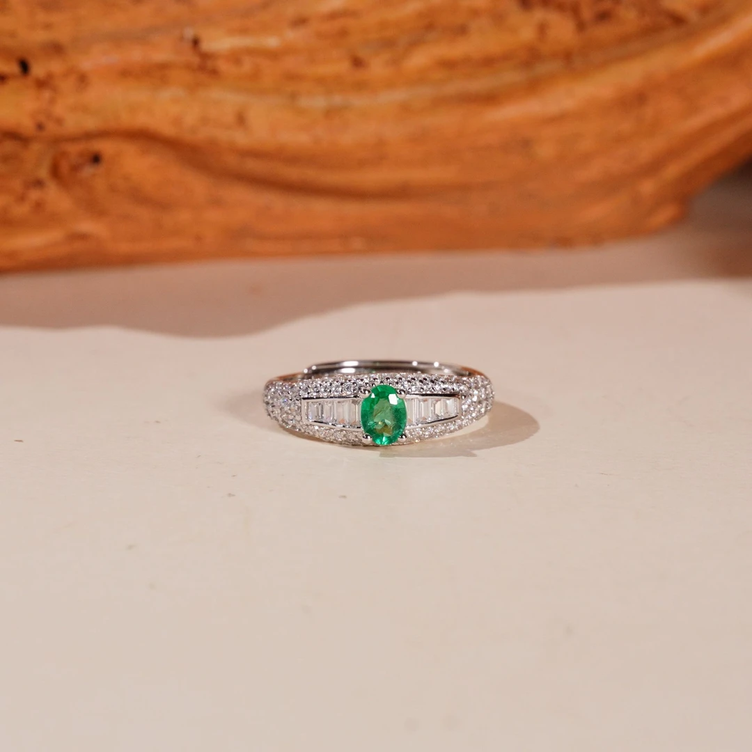 【不二】祖母绿vvgS925银戒指