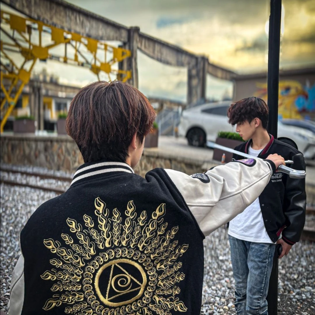 美式高街棒球服男光明之眼刺绣夹克痞帅潮流宽松春秋cleanfit外套