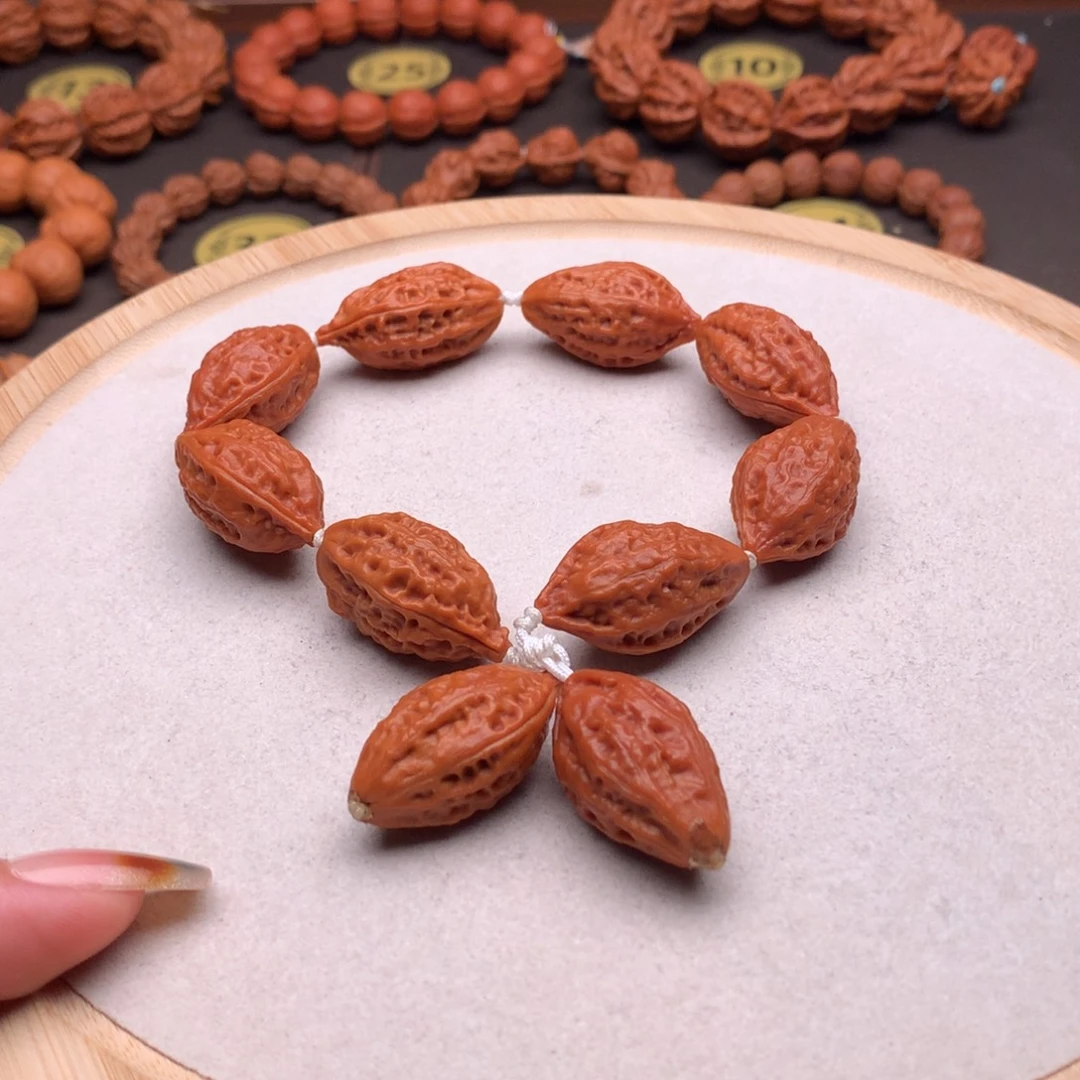 文玩核桃手串黄金叶