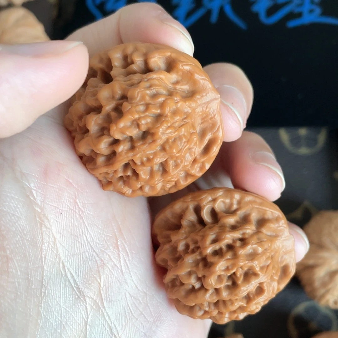 文玩核桃吊坠36秦闷
