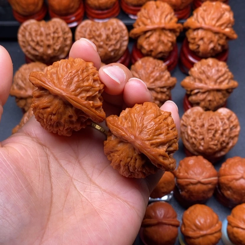 【闪购商品】文玩核桃把件40公子帽