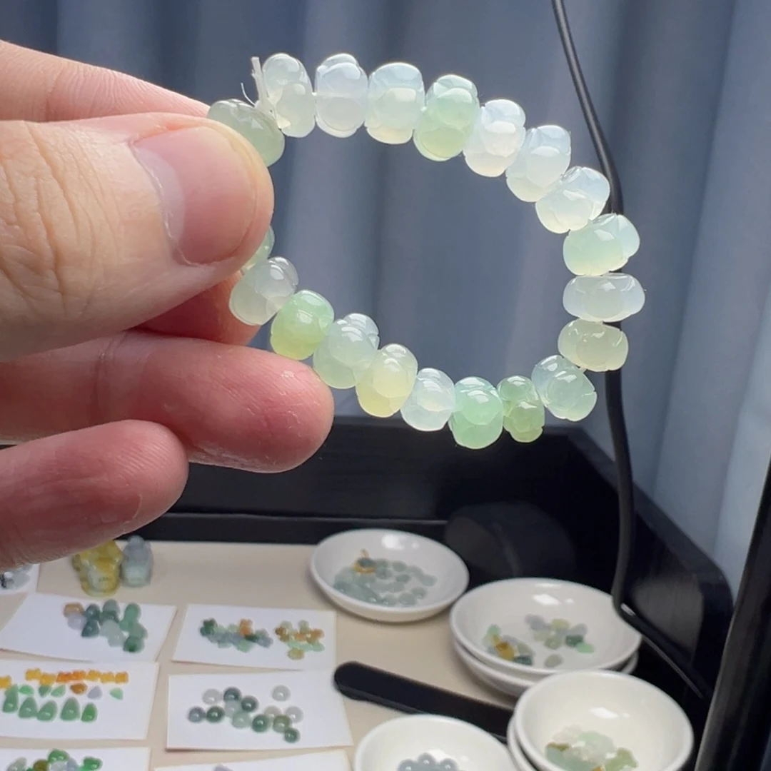 翡翠散珠冰莲花珠