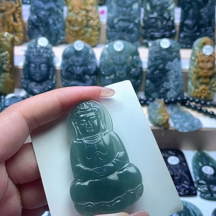 翡翠未镶嵌颈饰翡翠未镶嵌