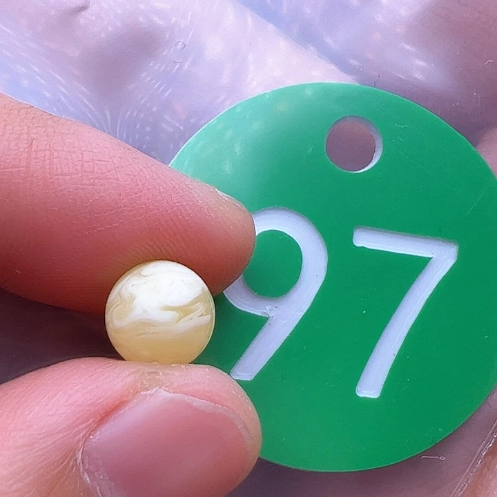 蜜蜡裸石未镶嵌小*熙8m m