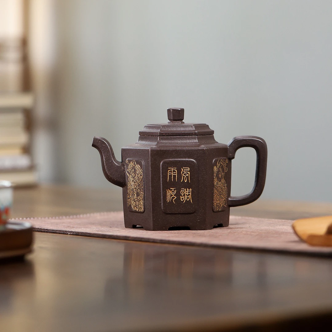 六方宫灯 大彬金砂·430cc 作者：毛阿明 紫砂壶