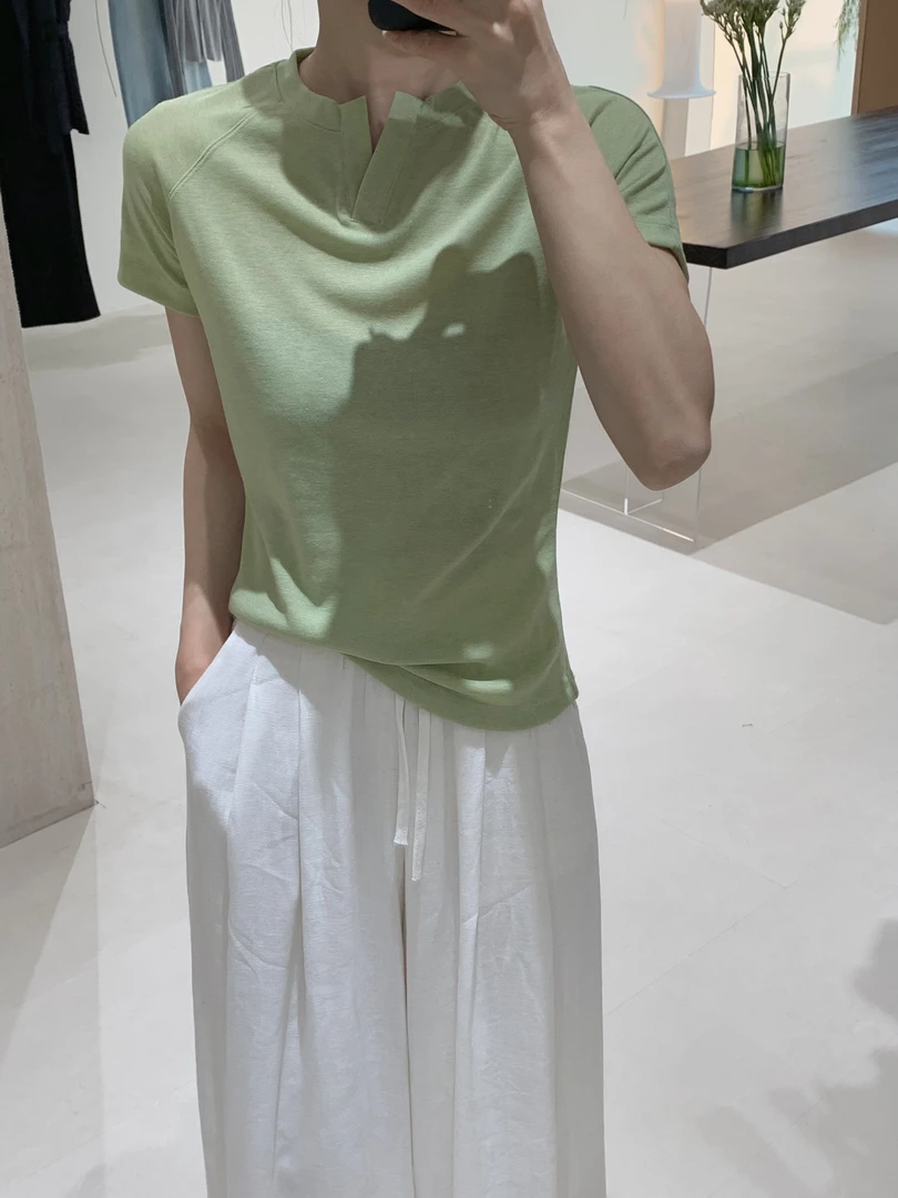 夏季纯色女款休闲百搭显瘦简约V领插袖短T 5172