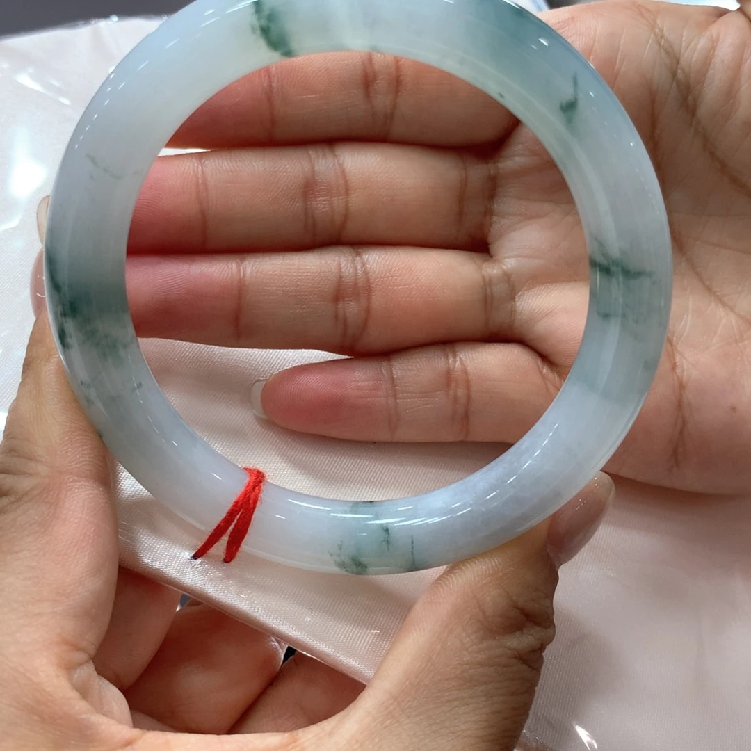 翡翠手镯未镶嵌买断