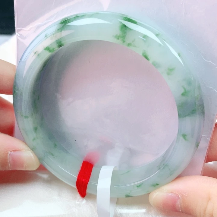 翡翠未镶嵌手镯57圈
