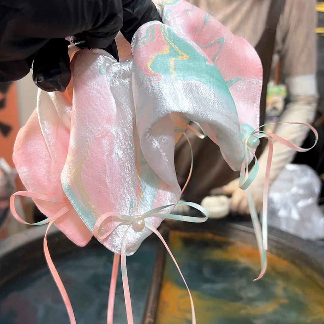 679新款方巾粉彩金纹