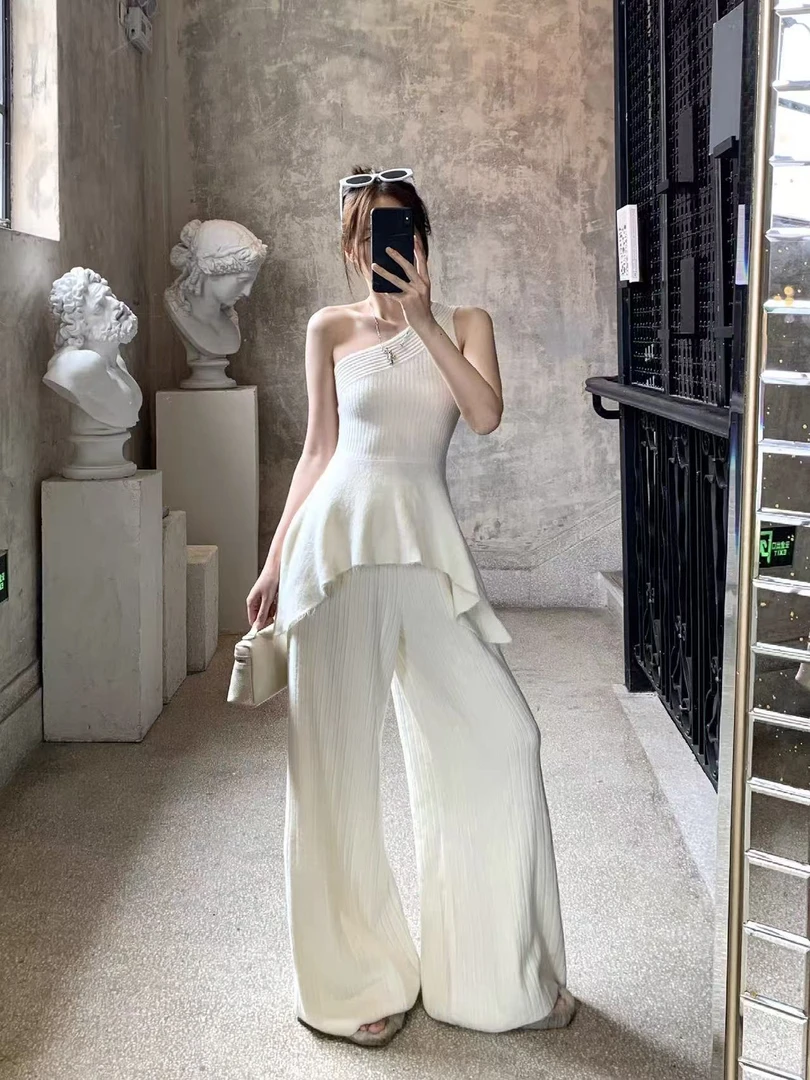 秋季新款休闲风轻熟风法式时尚套装时尚女装针织休闲设计感三件套