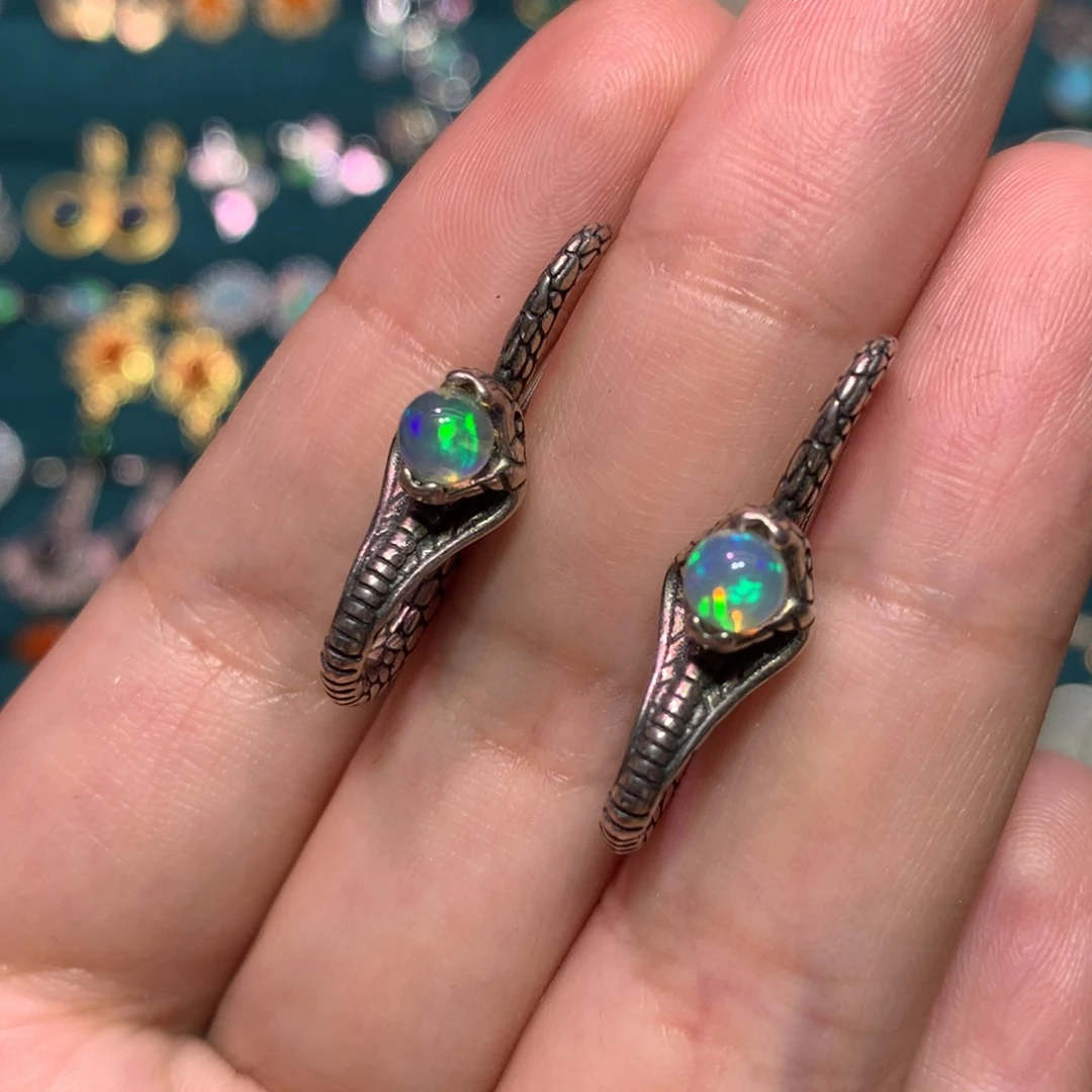 欧泊银S925镶嵌耳钉款式