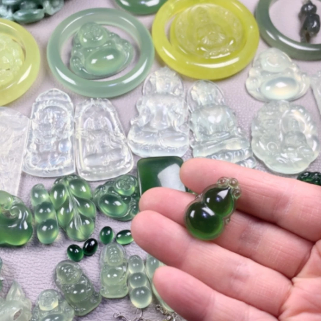 【闪购商品】蛇纹石玉岫玉未镶嵌h****g