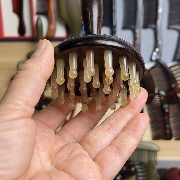 红酸枝木类乌木插齿羊角按摩刷