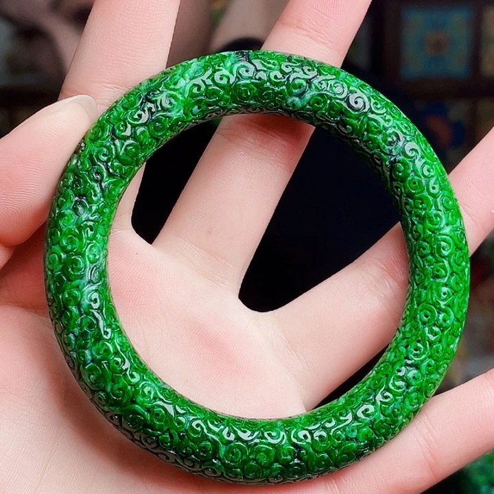 翡翠未镶嵌颈饰多样性58