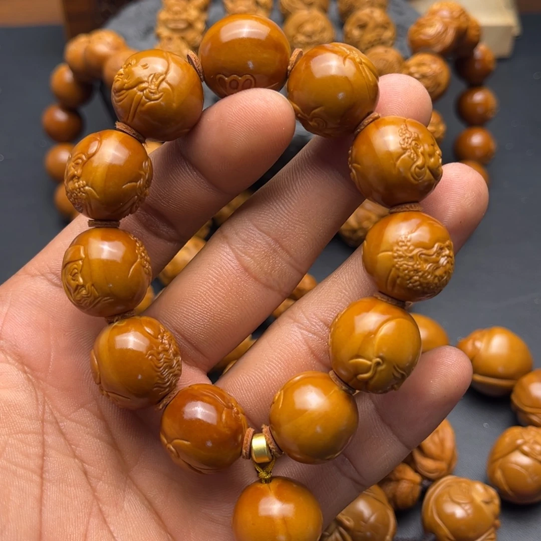 手串橄榄核双面浮雕罗汉