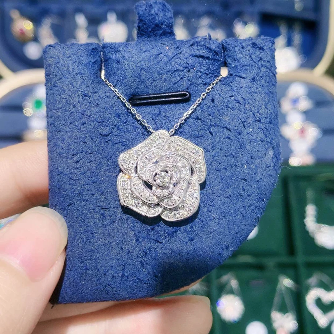 【闪购商品】颈饰铂Pt900镶嵌钻石