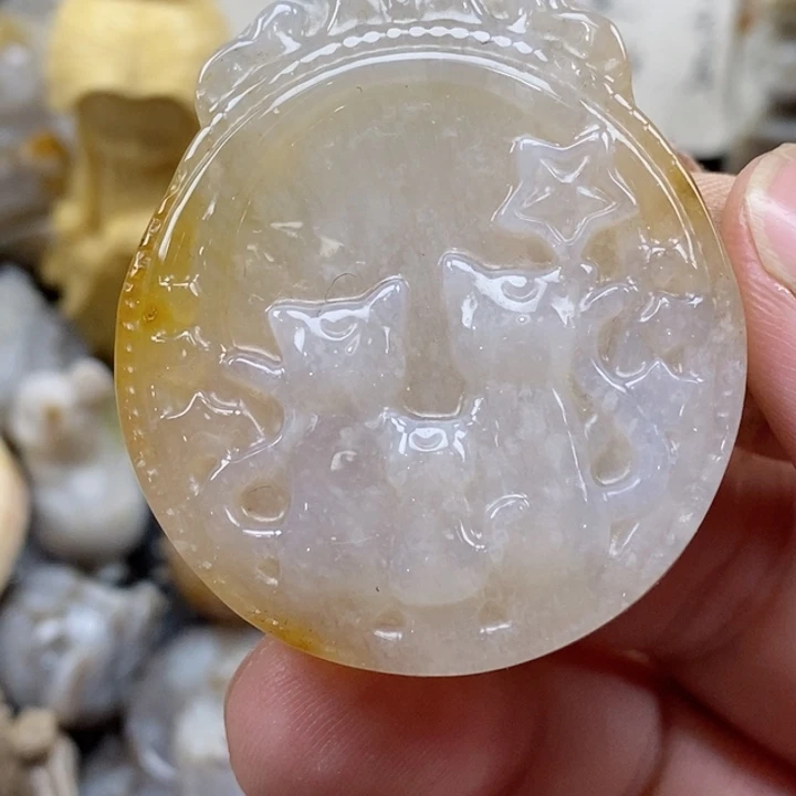 颈饰未镶嵌硅化珊瑚（珊瑚玉）有瑕