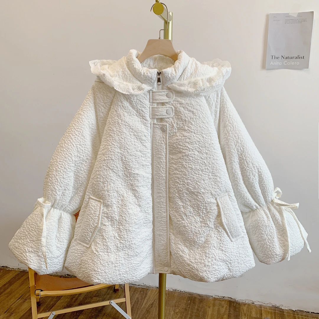 奶芙-泡泡纹Y2332夹棉泡泡纹蝴蝶结蕾丝边连帽棉衣