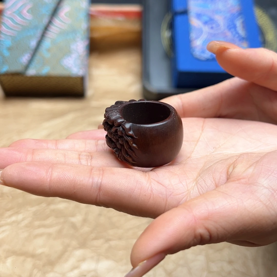 大叶紫檀（黑酸枝木类）