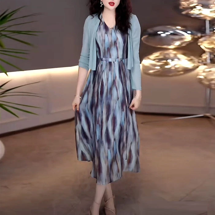 时尚气质轻羽丝洋气两件套连衣裙2025春季新款修身小衫背心裙套装