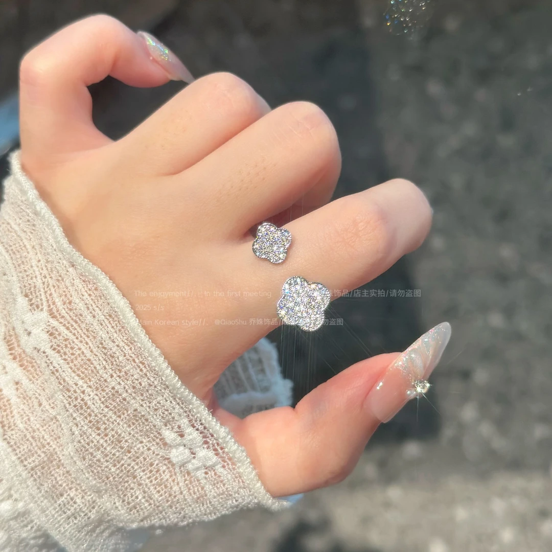 铜合金合成锆石戒指 C477 轻奢微镶花朵气质开口戒指百搭时尚精致