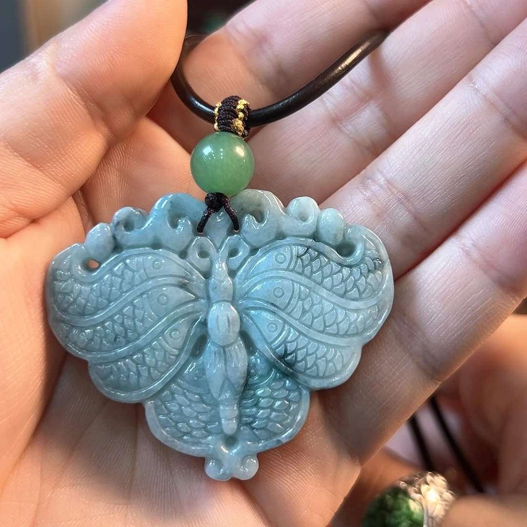 翡翠颈饰未镶嵌吊坠