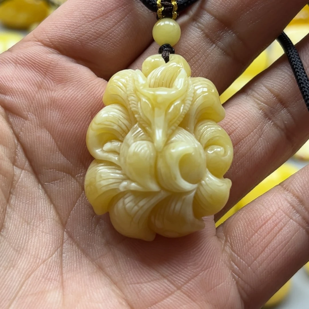 蜜蜡珠宝奇石未镶嵌