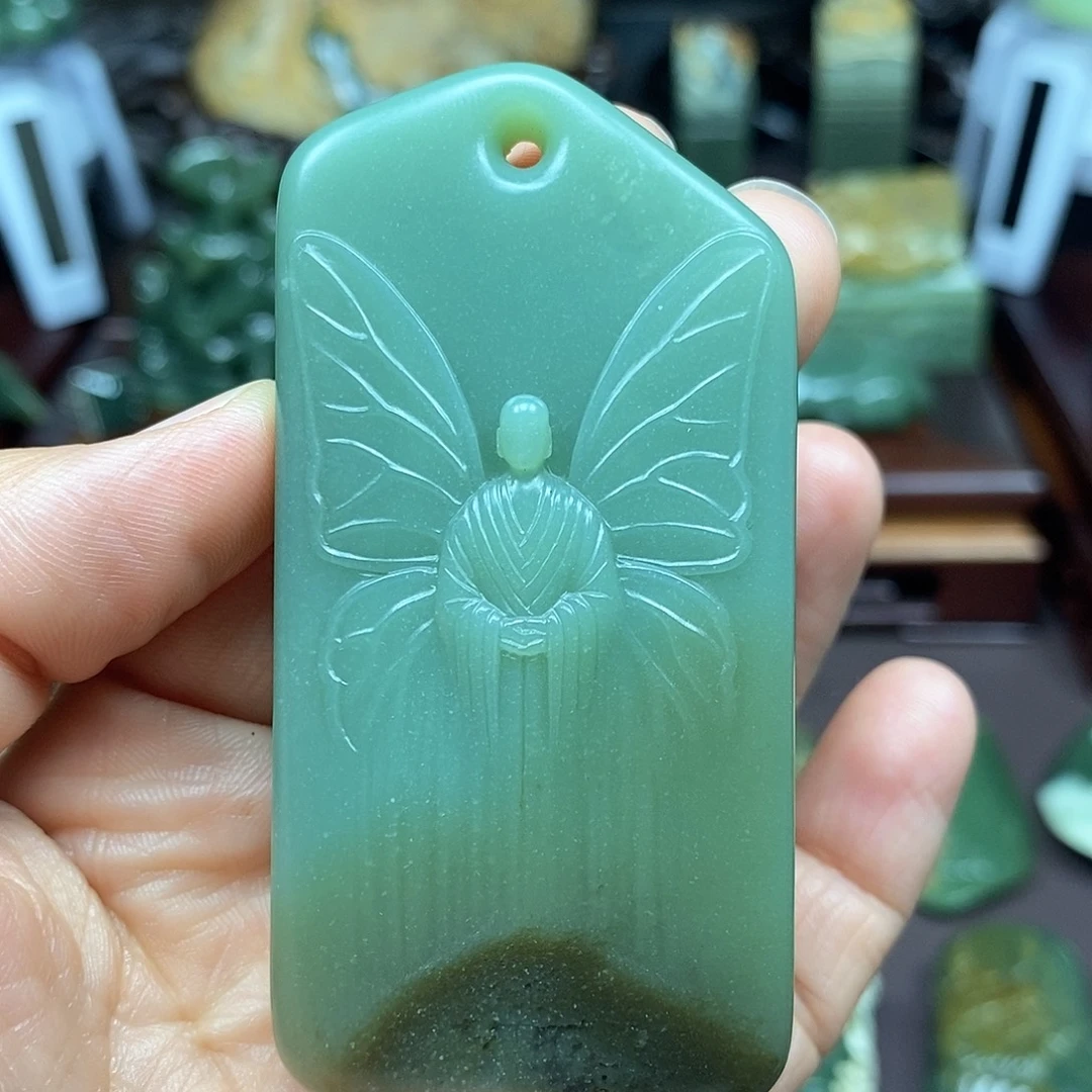 乐***亦岫岩老玉（透闪石质玉）未镶嵌颈饰