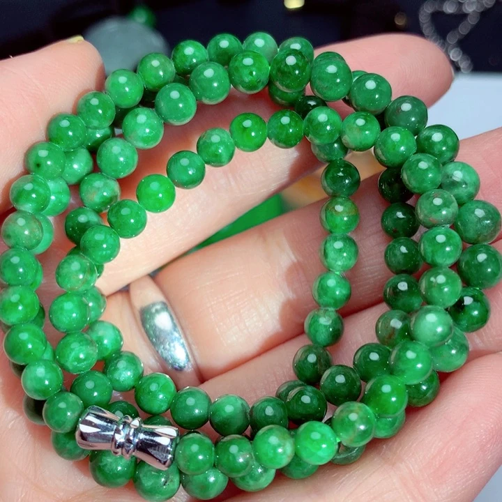 翡翠颈饰未镶嵌项链