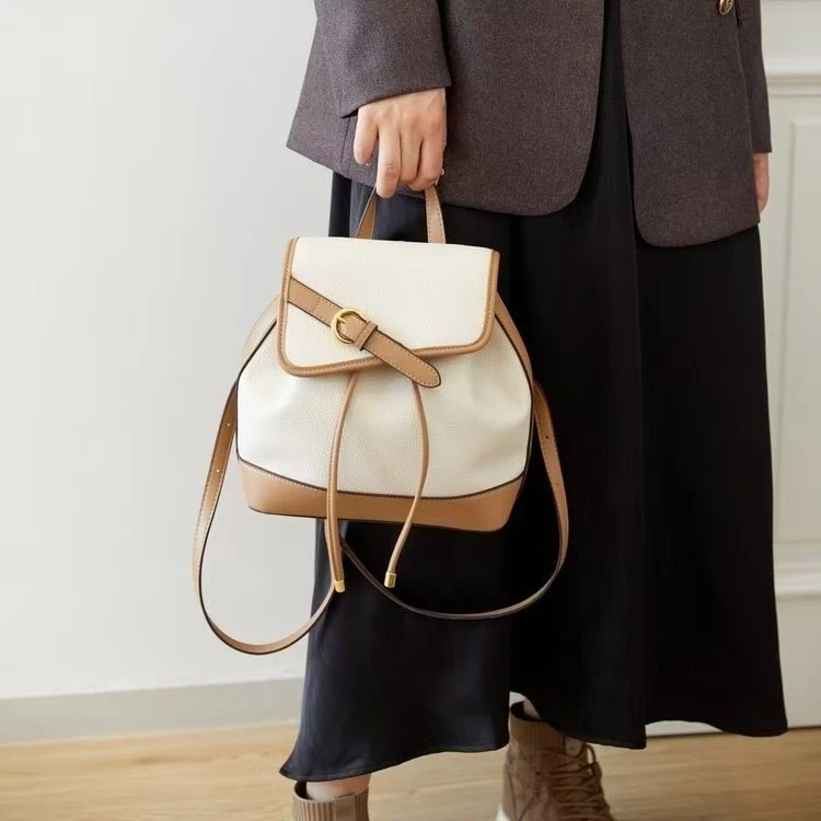 2025新款时尚休闲双肩包女包大容量背包通勤轻便潮流旅游