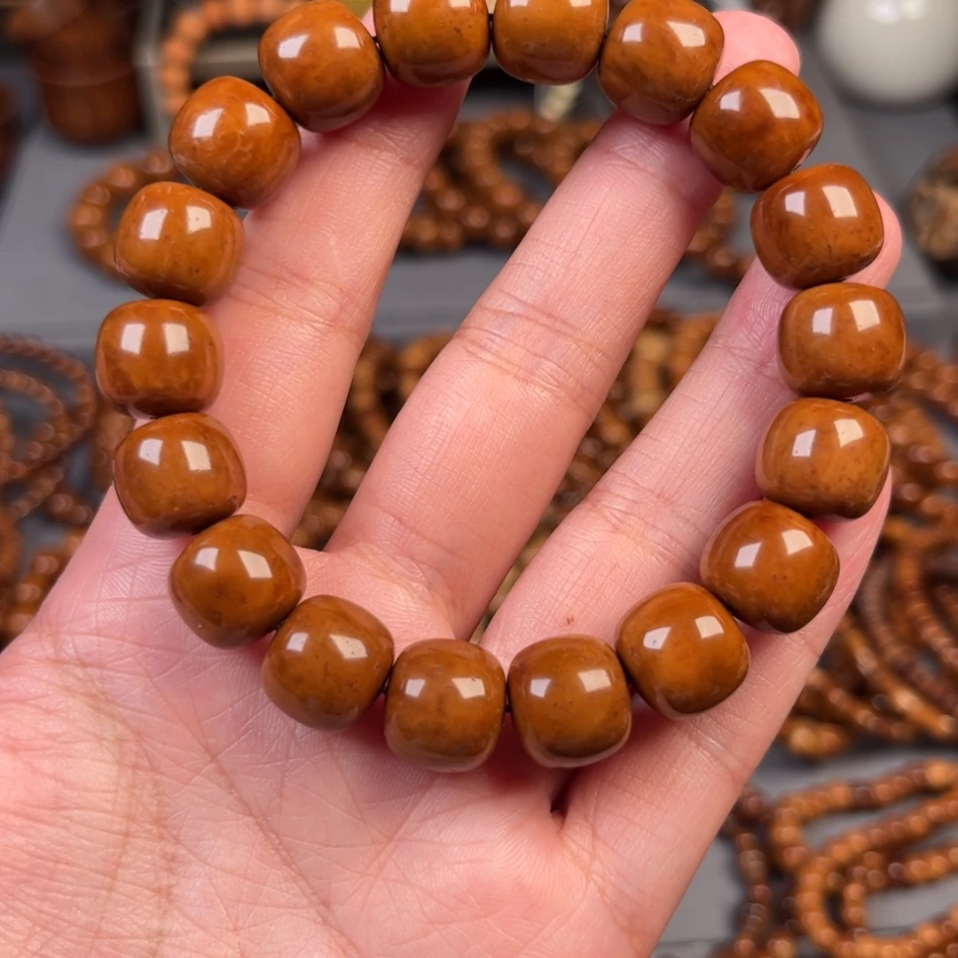 冷***疯果皮12*13老型手串单圈