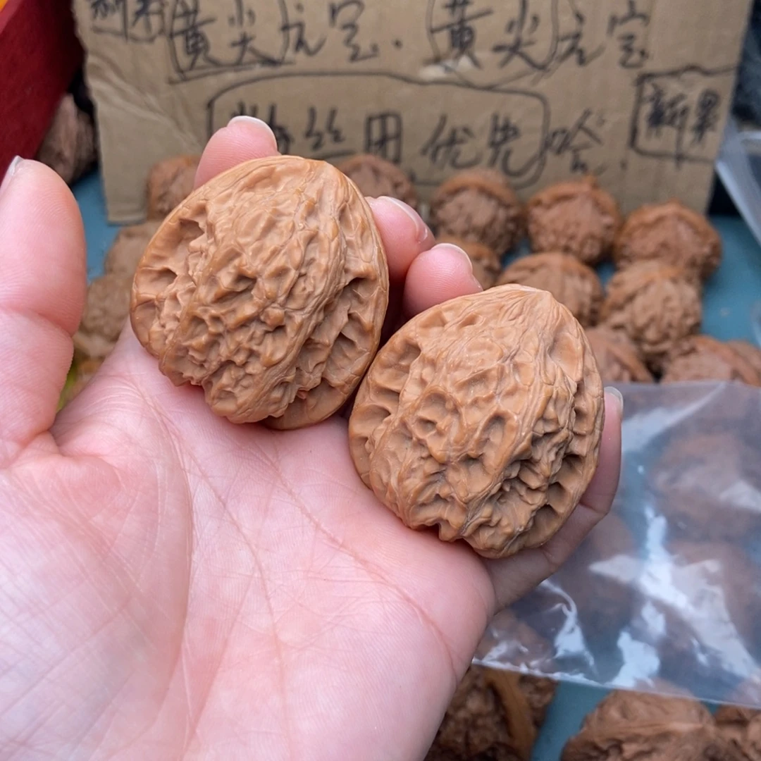 青***场文玩核桃吊坠靠山王13