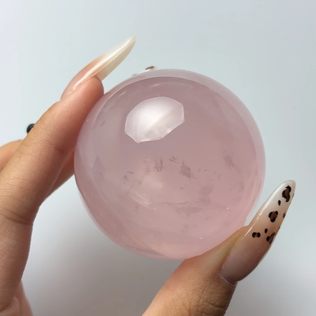 珠宝半成品芙蓉石未镶嵌蔷薇粉55.2mm