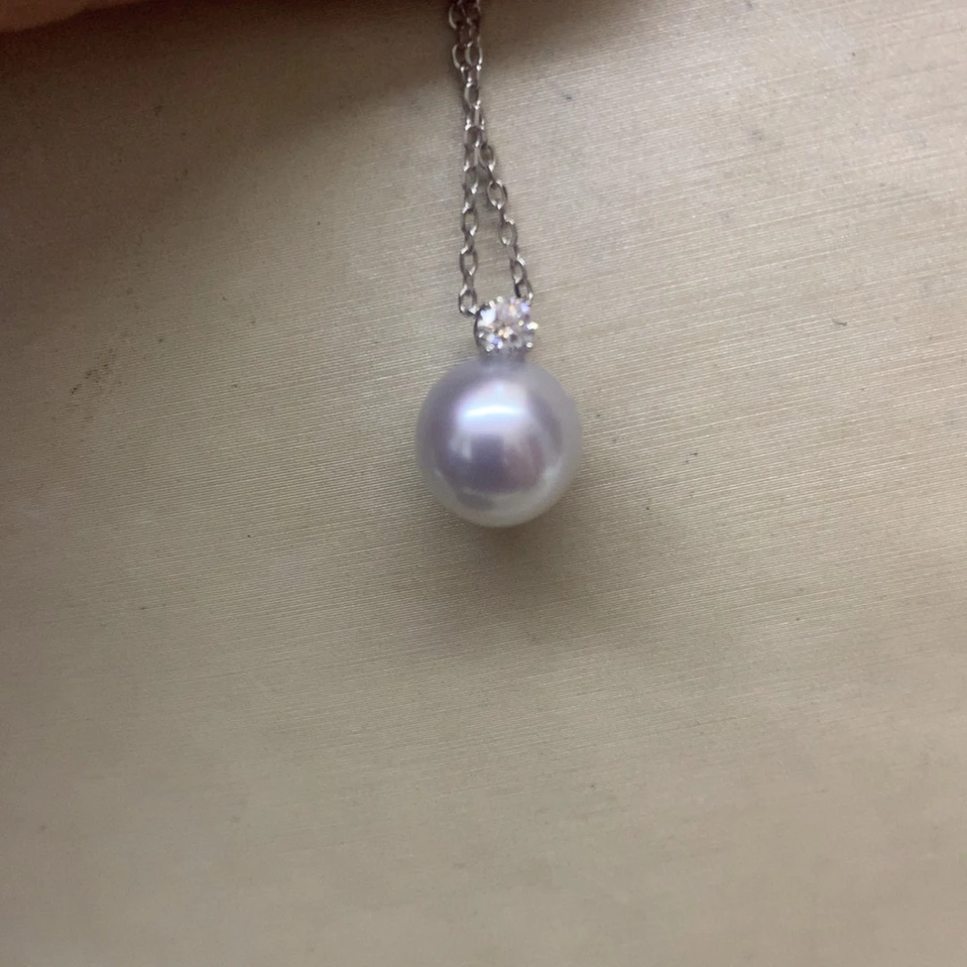 海水珍珠颈饰18K金镶嵌9-10澳白戴妃吊坠