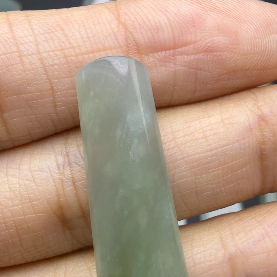翡翠未镶嵌颈饰天然缅甸A货翡翠