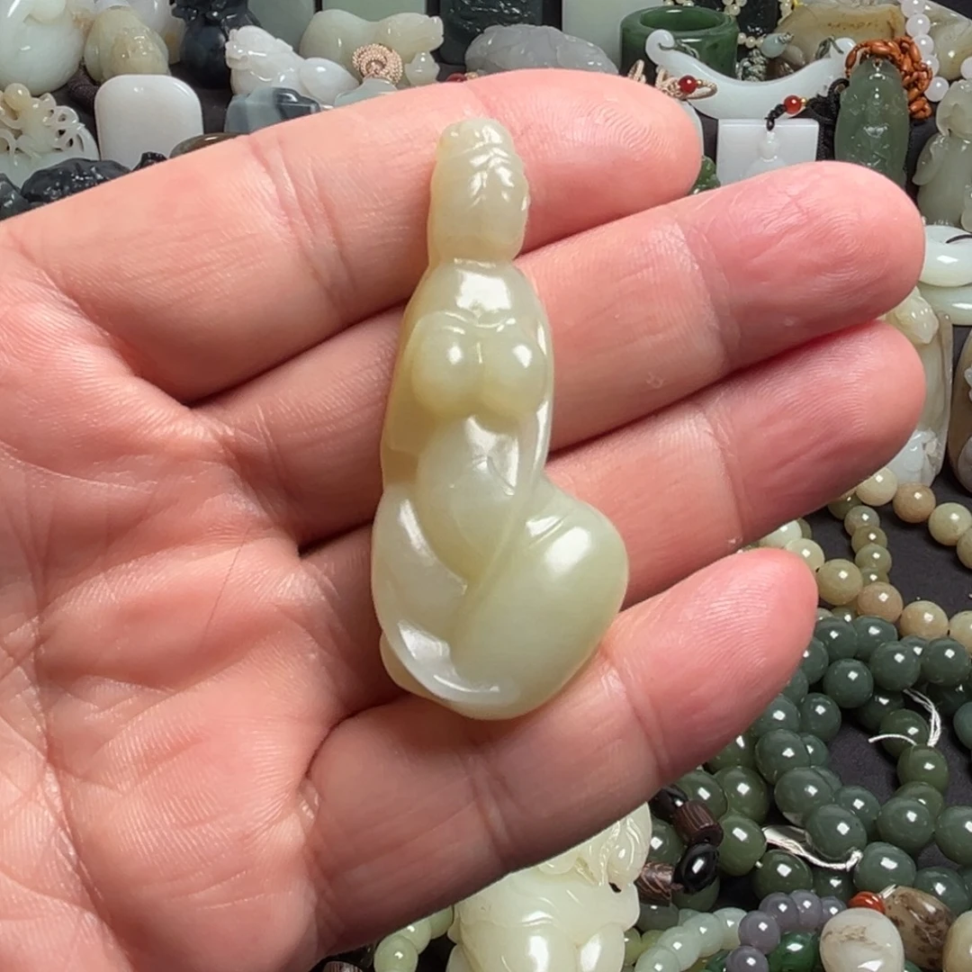 和田玉（青白玉）未镶嵌吊坠(不含链)