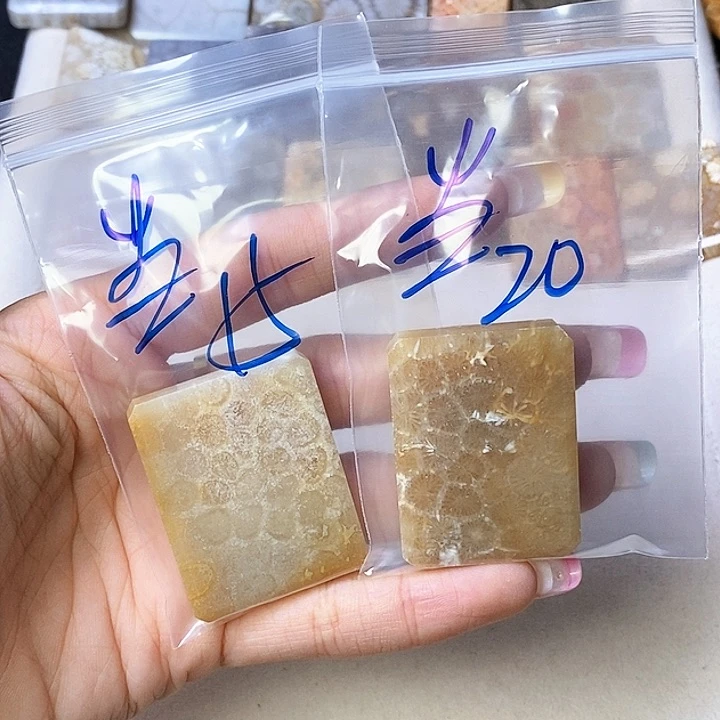 硅化玉颈饰合金当***袭