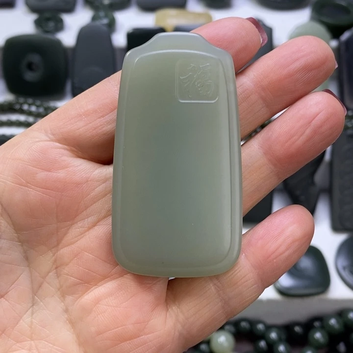 和田玉未镶嵌珠宝奇石