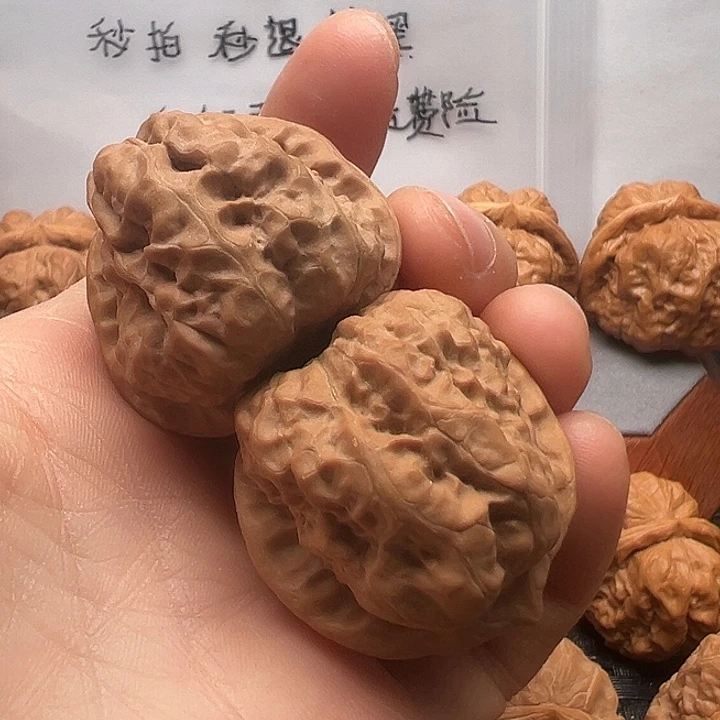 文玩核桃吊坠蛤蟆