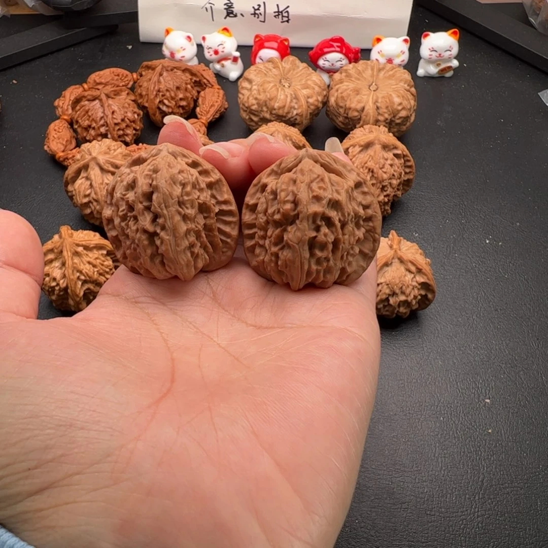 把件文玩核桃三角白