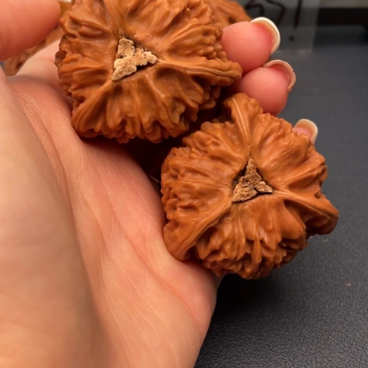 有***作文玩核桃吊坠宫灯