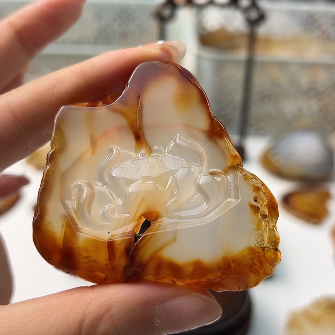 玛瑙/玉髓颈饰未镶嵌
