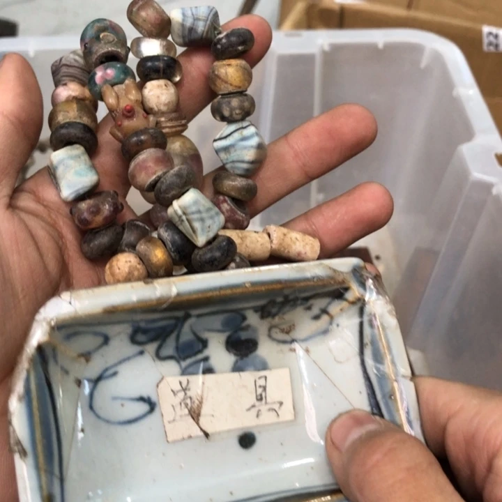 陶瓷孤品单件车里拍