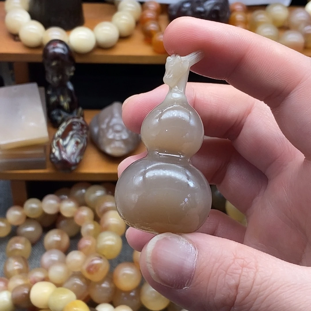 布艺非金属5.7cm一等料白水牛角葫芦手把件项链吊坠