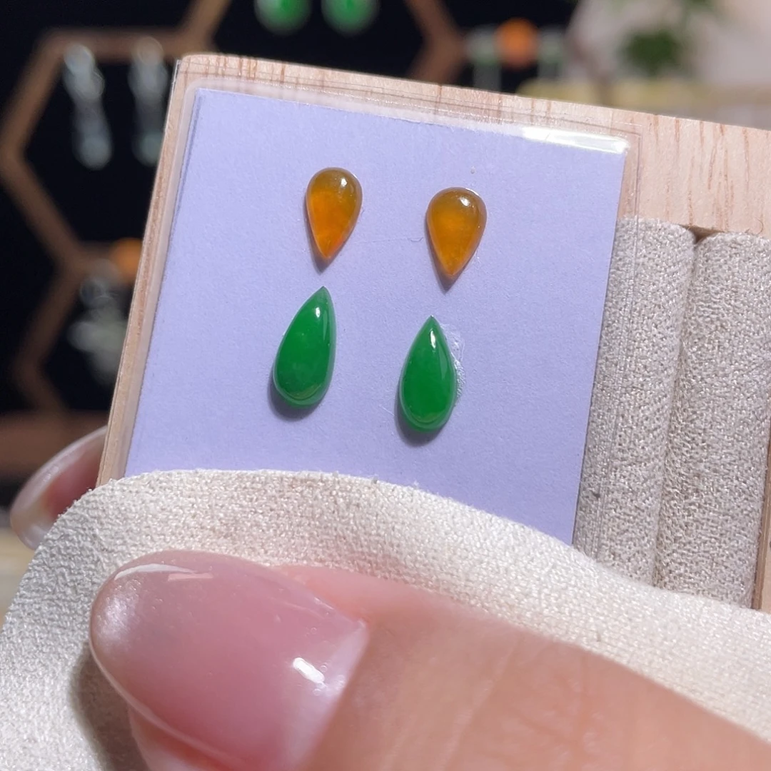 翡翠未镶嵌耳饰水滴