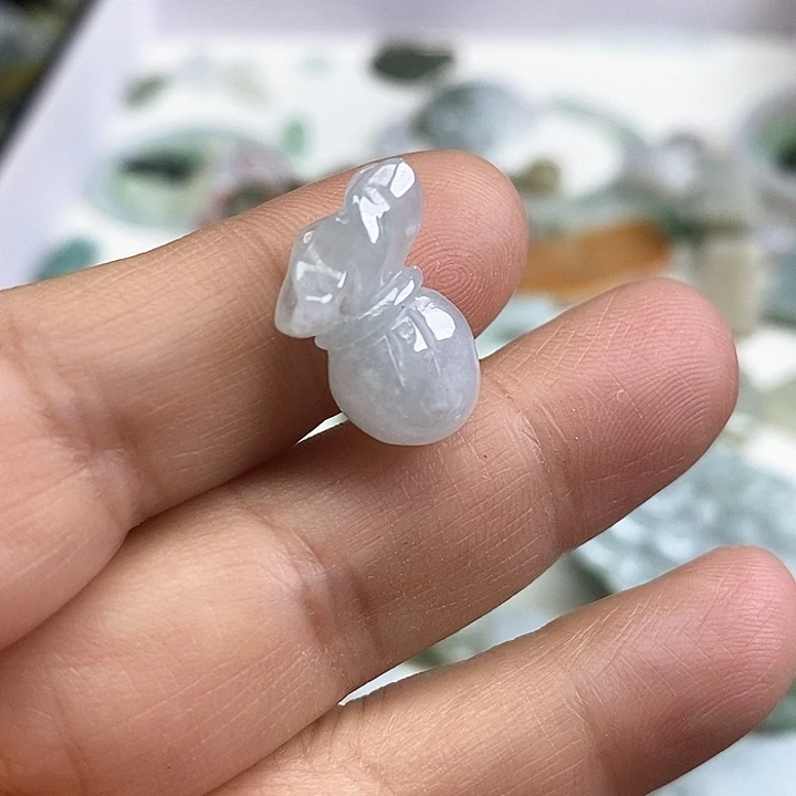 翡翠未镶嵌颈饰天然翡翠44