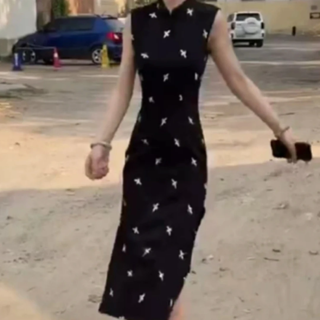 夏季新款时尚显瘦气质百搭洋气连衣裙